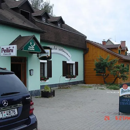 Penzion A Restaurace Myslivna Velký Újezd