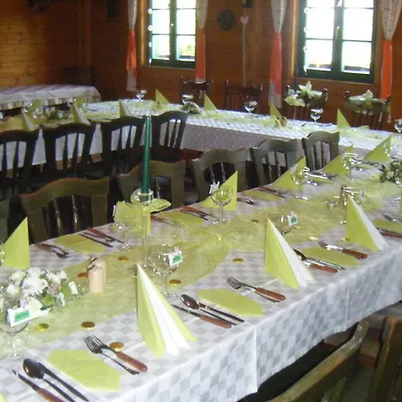 Penzion A Restaurace Myslivna Velký Újezd